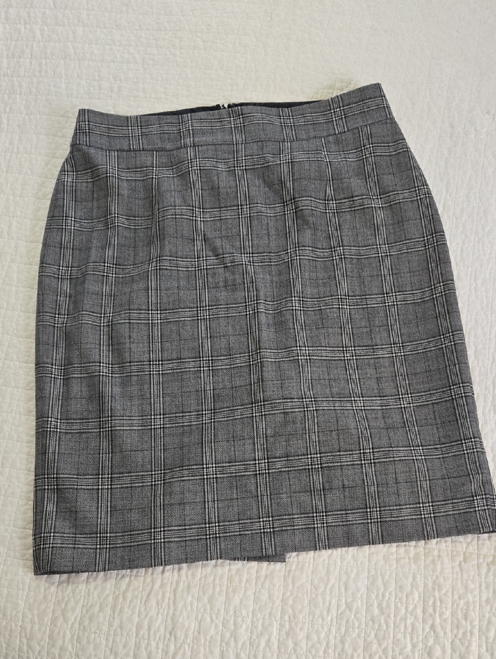 Banana Republic Gray Plaid Pencil Skirt Wool Blend Capsule Wardrobe Essential 8